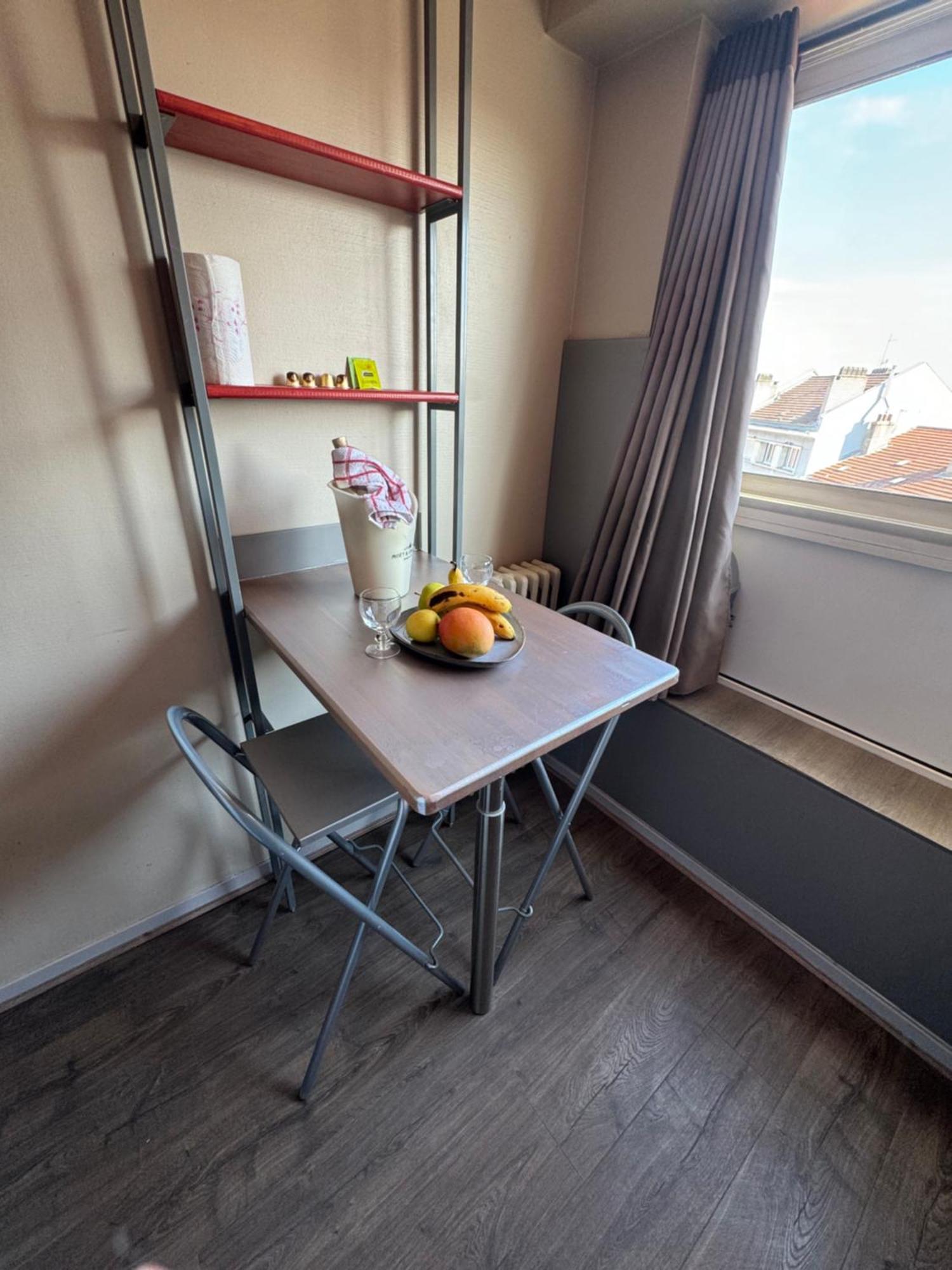 Appartement Terrasse Au Coeur De Valence 54 Екстериор снимка