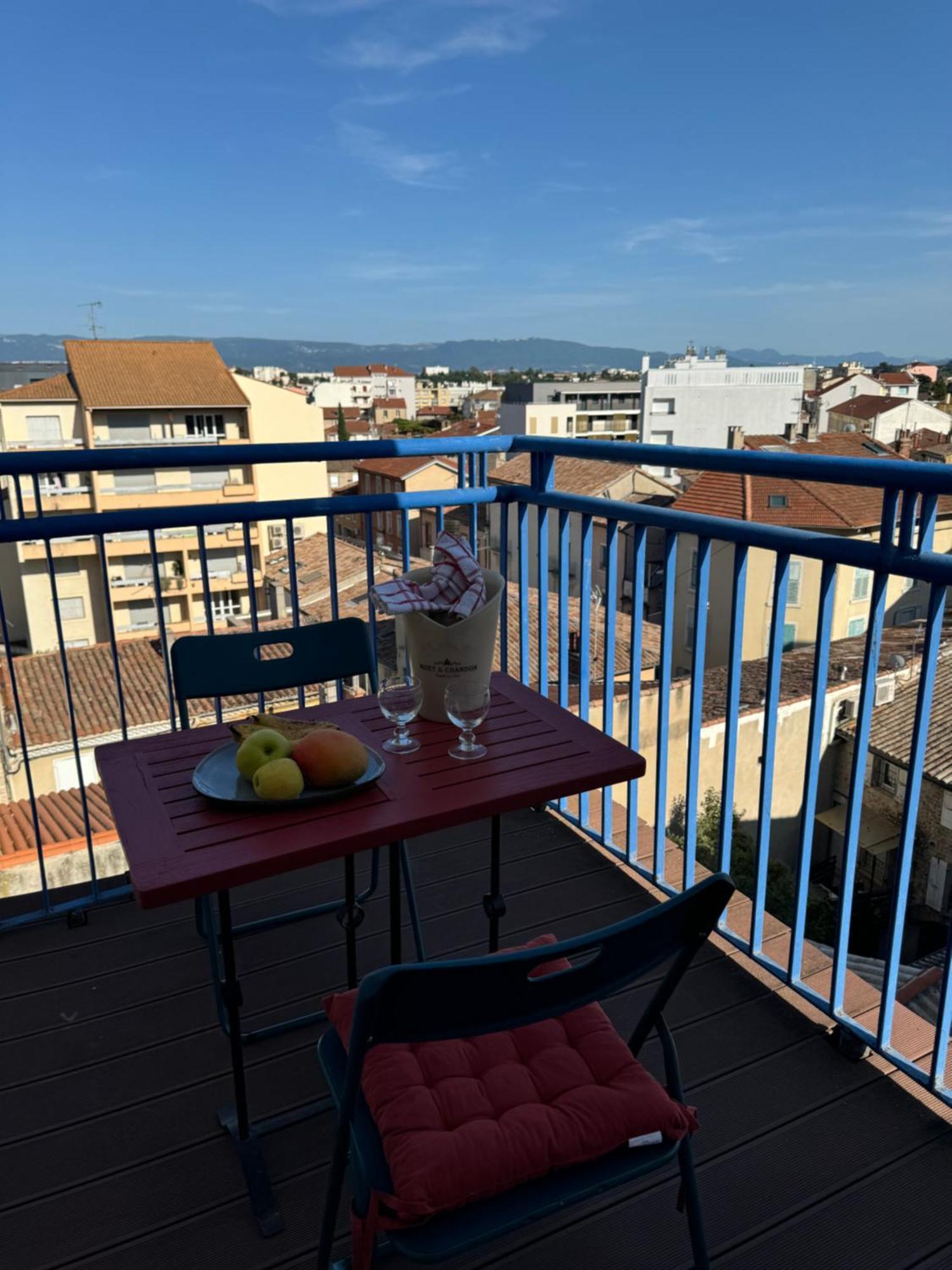 Appartement Terrasse Au Coeur De Valence 54 Екстериор снимка